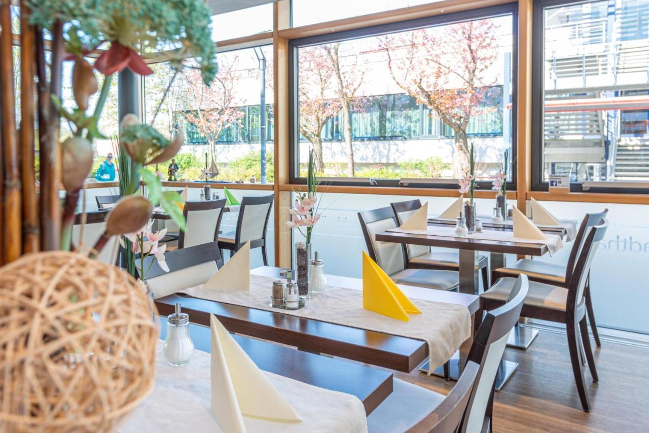 Das Hotel An Der Stadthalle - Rostock Hbf (Adults Only) Екстериор снимка