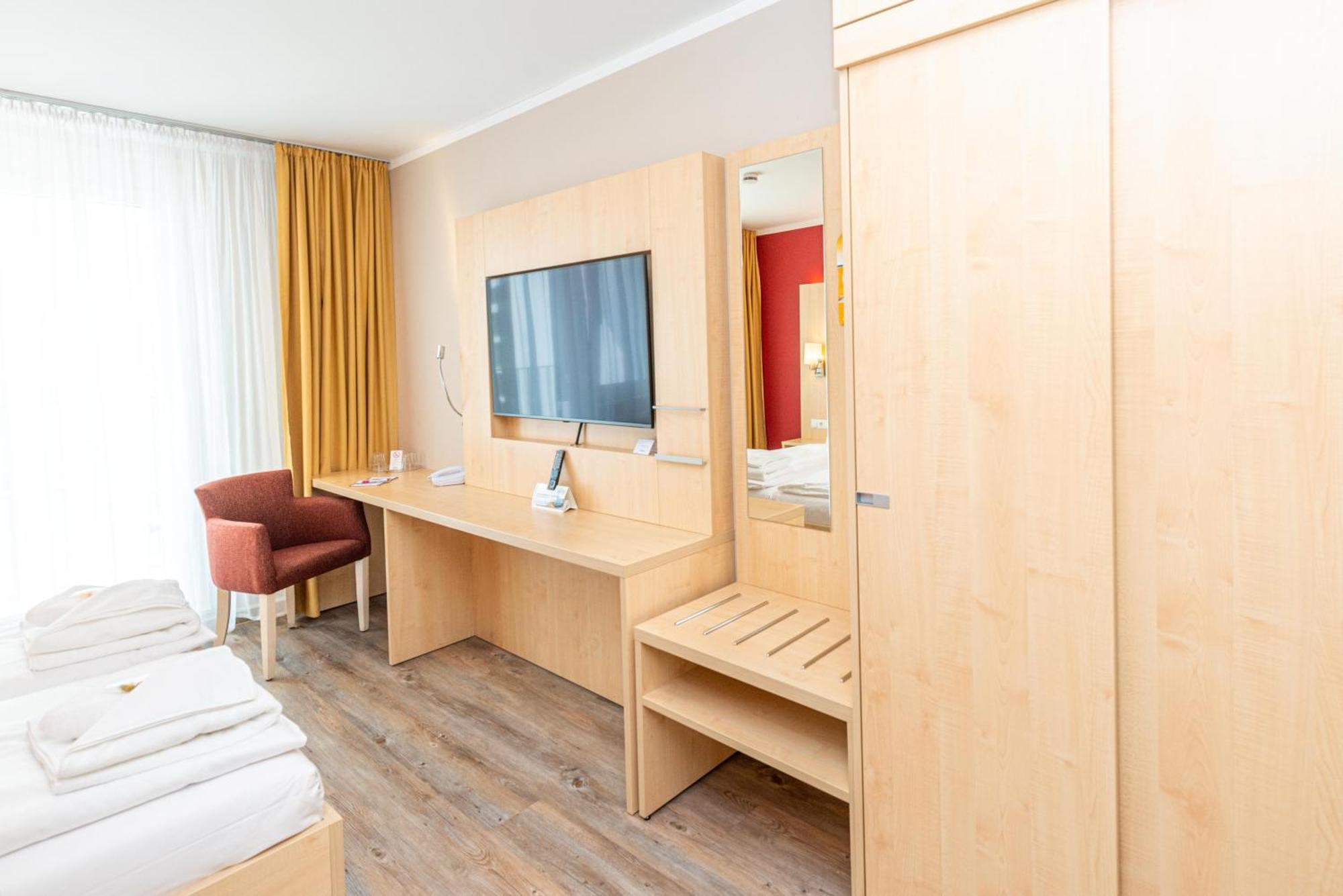 Das Hotel An Der Stadthalle - Rostock Hbf (Adults Only) Екстериор снимка